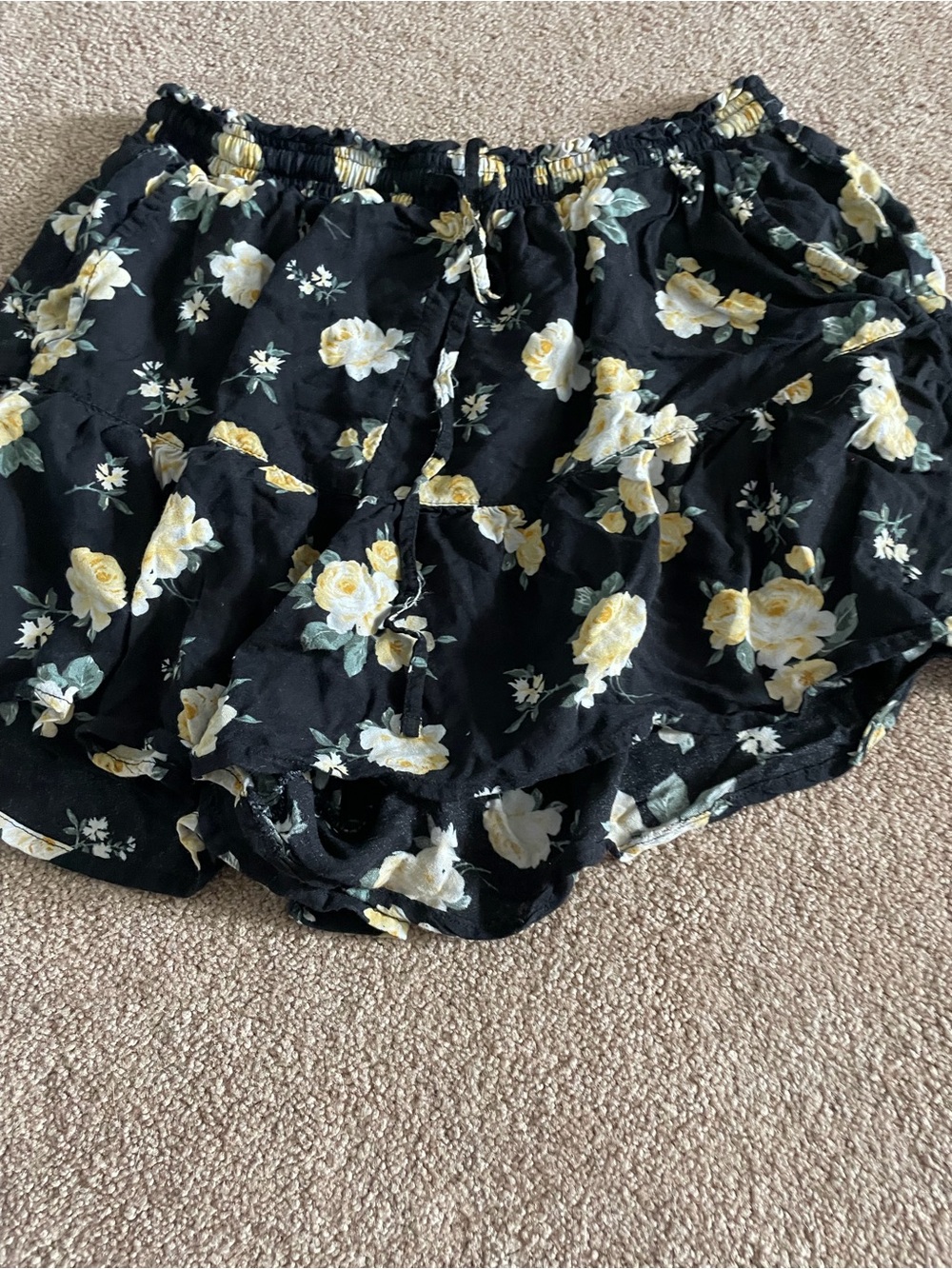 Hollister Black Floral Skort with Yellow Rose Print. Built in shorts